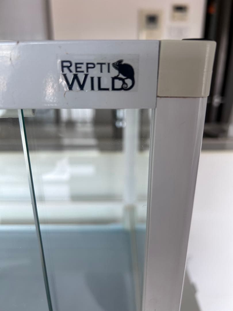 爬虫類飼育ケース　90×45×45 フトアゴ　REPTI WILD ホワイト