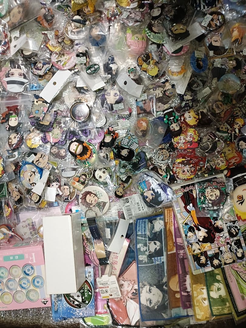 【ジャンク品】鬼滅の刃 グッズ 300個前後