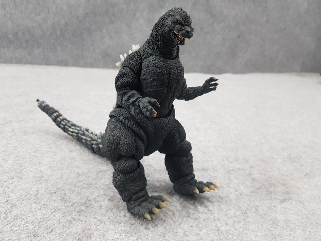 や*す様 ゴジラ フィギュア 可動式 TM & © TOHO 2016 ジャンク