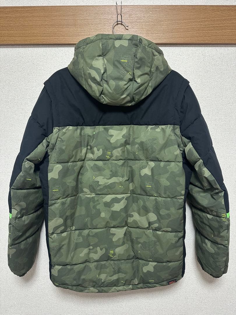美品 NEW BALANCE カモフラージュ フード付きジャケット 6