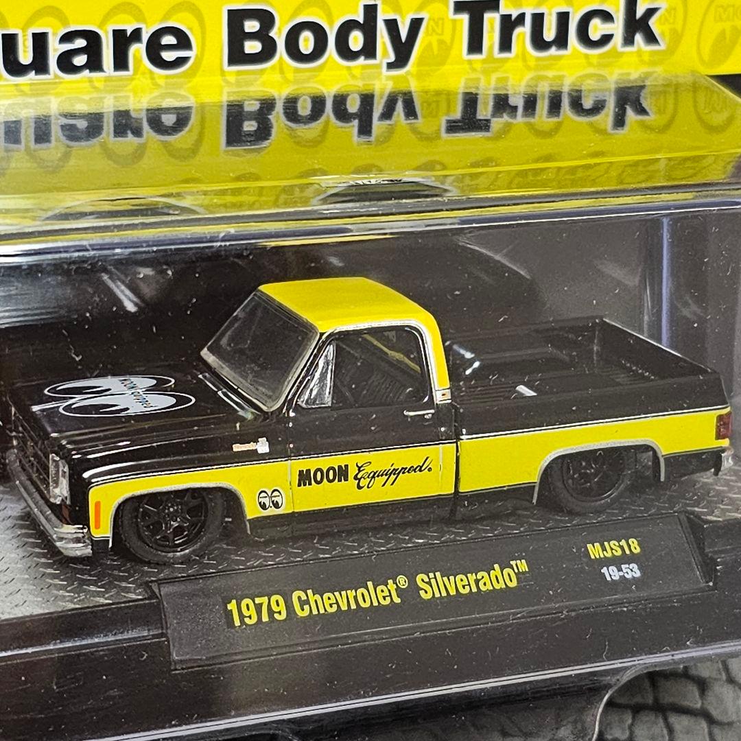 M2マシーン　ムーンアイズ　シボレー C-10　シルバラード　1/64　イエロー