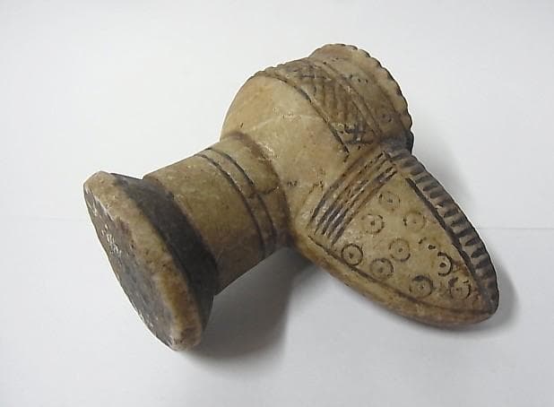 【X0402】アフガニスタン 遊牧民族　古代ランプ ( 燈明台 )　石器　彫刻品