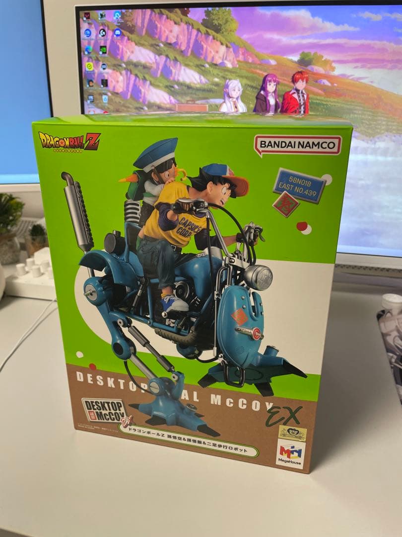 ドラゴンボールZ 孫悟空＆悟飯＆二足歩行ロボット　デスクトップリアルマッコイ