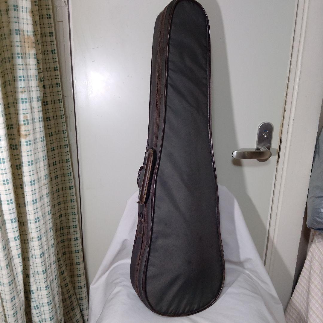 ♥️特価♥️スズキバイオリン4/4品番は上位高級クラスの300番、弓ケ―ス松脂付