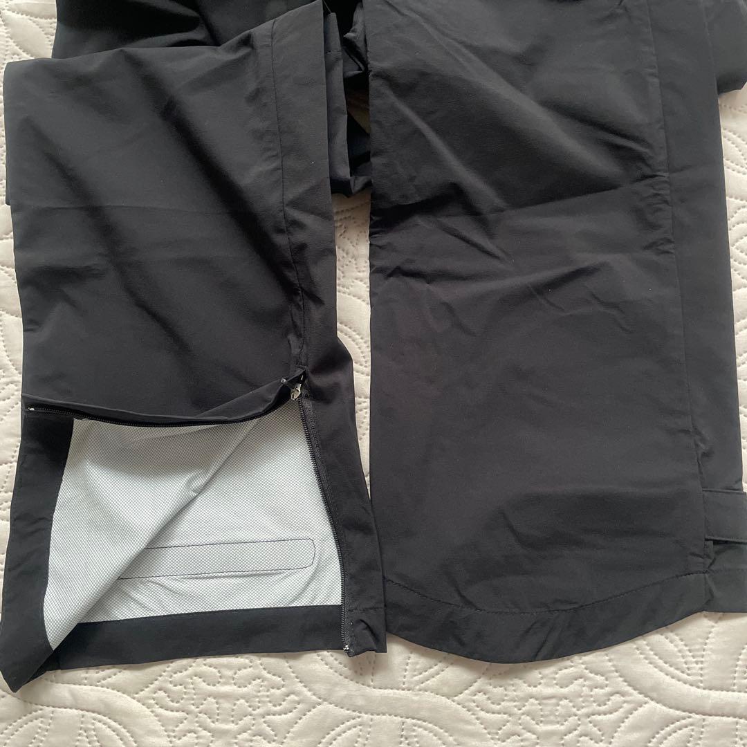 【みぃ 様】Taylor Made レインウエア 上下セット 黒／白 M