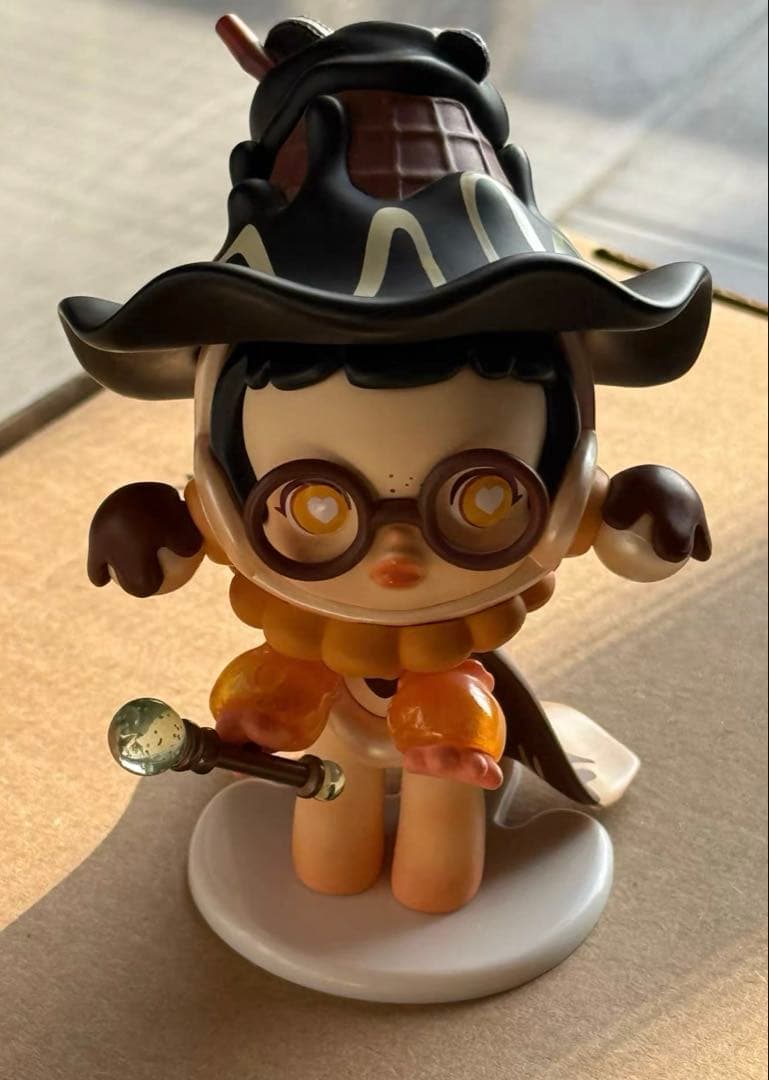 ゲームキャラクター POPMART SKULLPANDA Candy Monster Town