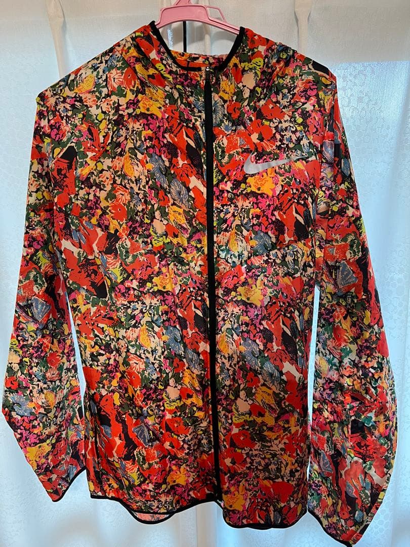 『超希少品』Nike フラワープリント ウィンドブレーカー Mサイズ