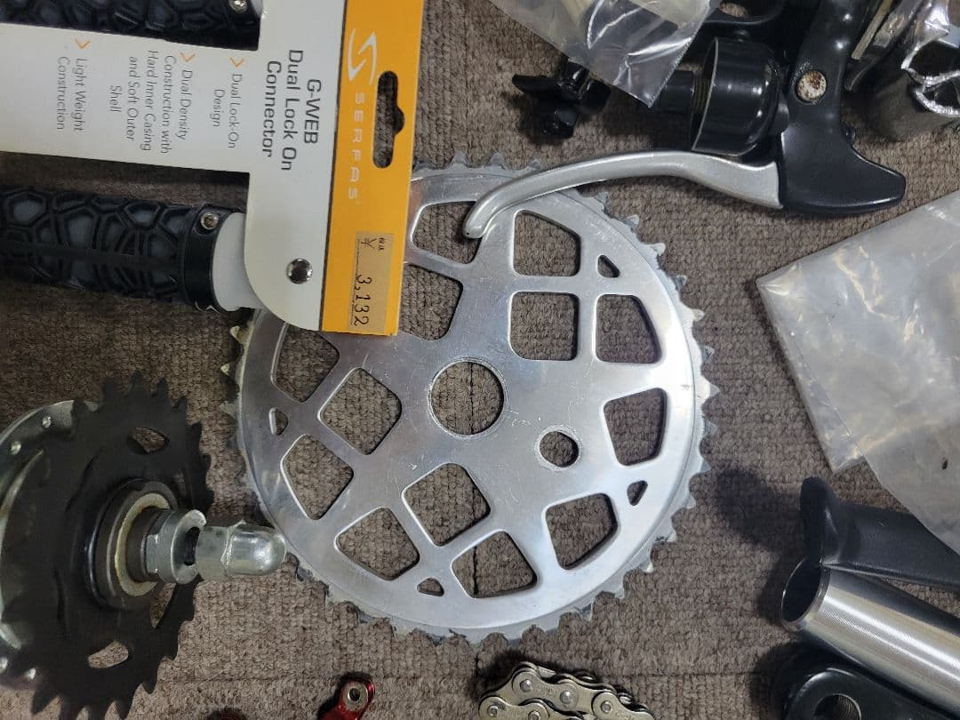 車輪掛け、ハンドルグリップ、自転車持運びカバー、ツェーン