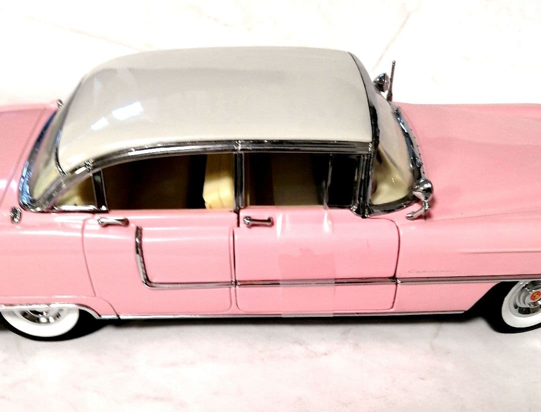 エルビス1955 ピンクキャデラック
