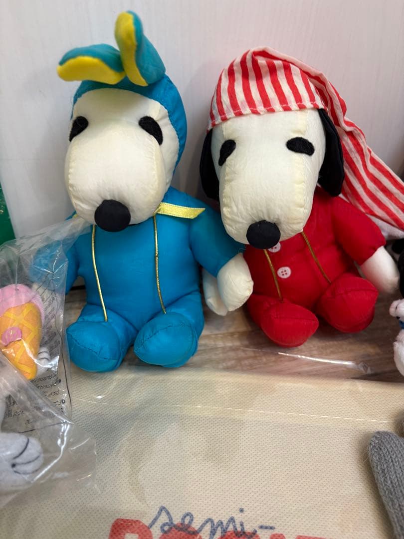 スヌーピー　peanuts ぬいぐるみ　ポーチ　文具　手袋　イヤーマフ　まとめ売