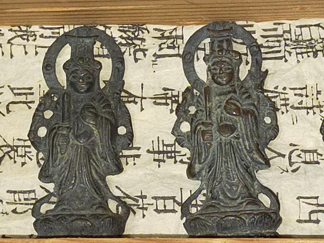 ♥とても古い　銅製　仏像　虚空蔵菩薩　十体　木箱付き　観音像　観音様　骨董