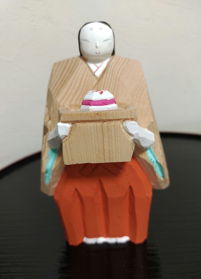 ゆ*こ様 奈良一刀彫「月こよみ 」巫女さんと12か月の捧げ物 浦弘園・作 奈良伝