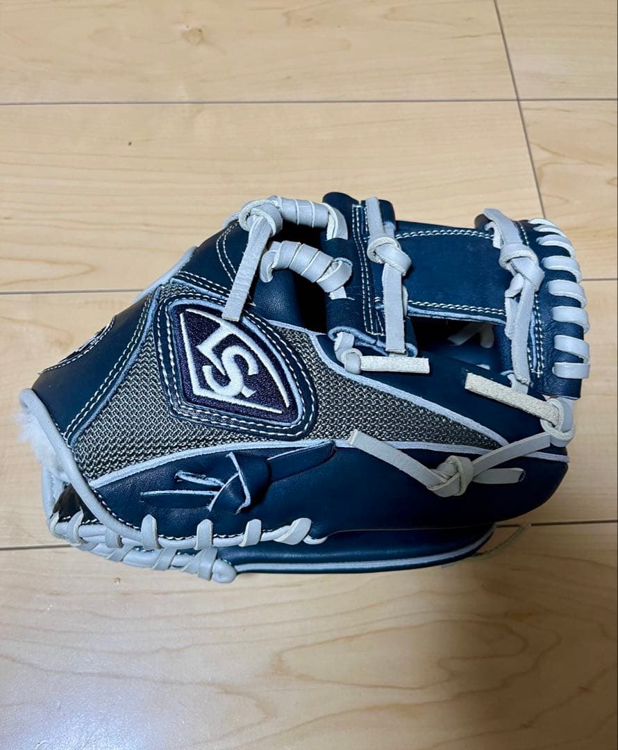 Louisville Slugger 内野手　硬式グローブ　ルイスビルスラッガー