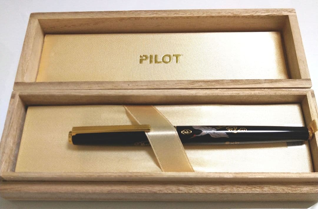 PILOT　万年筆　蒔絵万年筆　鶴　國光會　 漆　14K 　パイロット　未使用