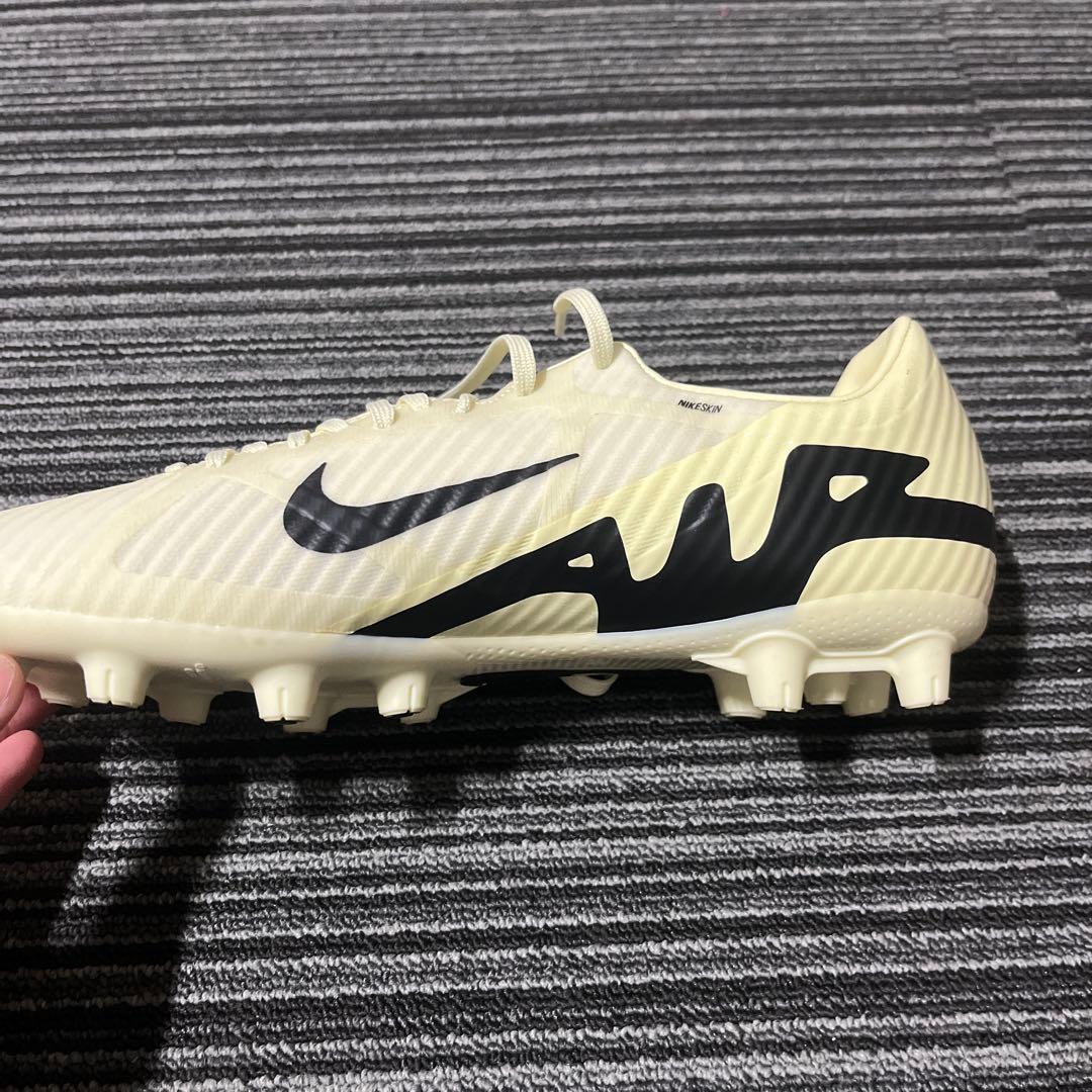 Nike Air サッカーシューズ スパイク クリーム/ブラック