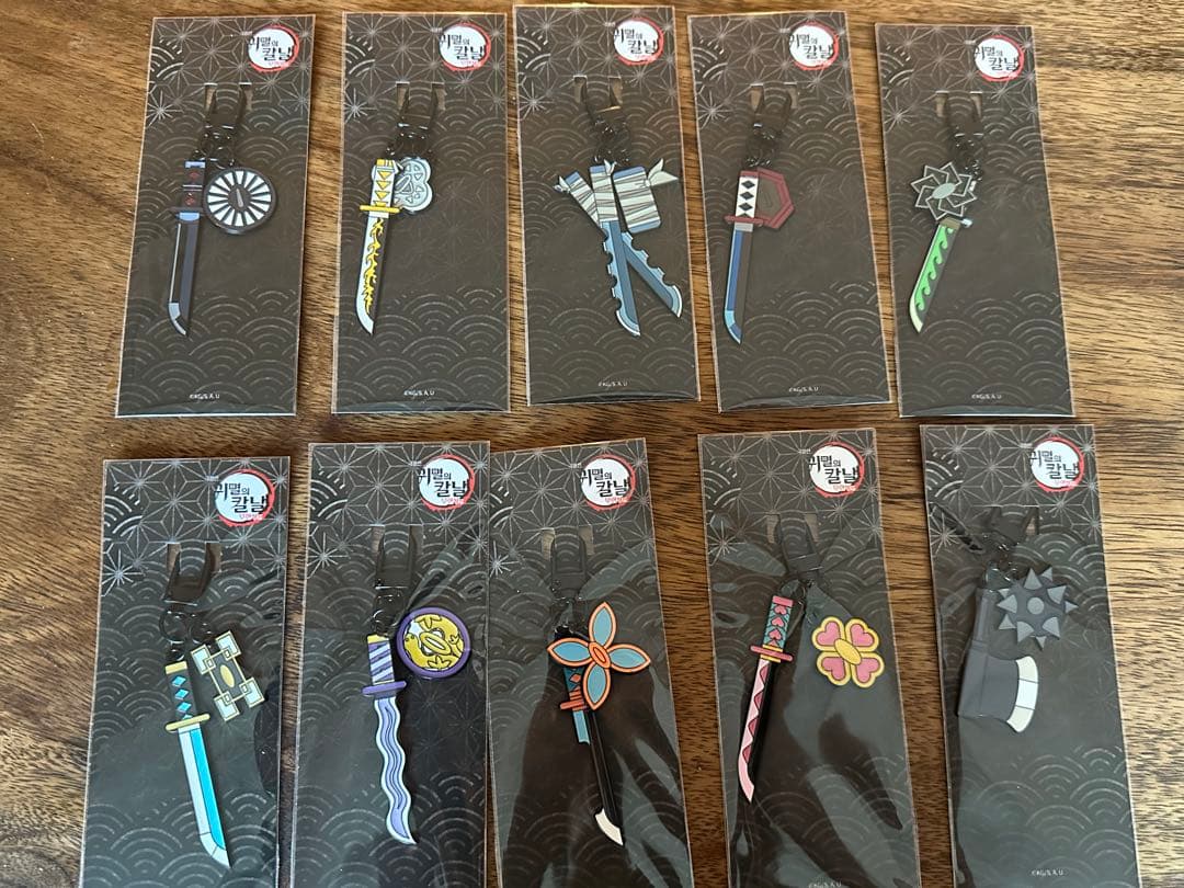 鬼滅の刃 MEGABOX 日輪刀キーリング 10種コンプ【韓国限定】