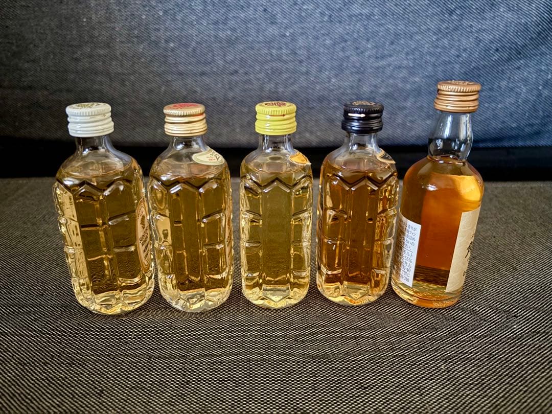 サントリー角瓶　黒角　白角　原酒など　ミニボトル5本セット　未開封　響マーク