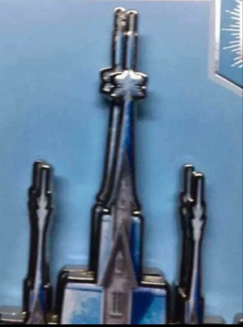 ディズニー　アナと雪の女王　アレンデール城　 限定版