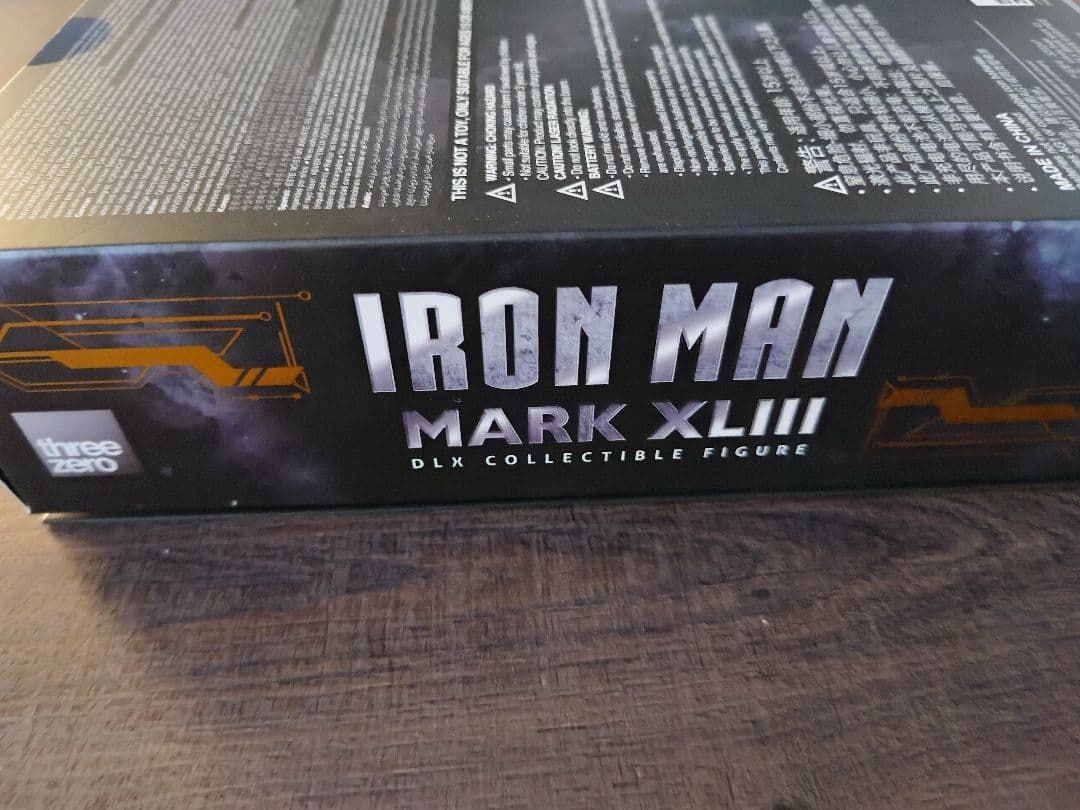 【未開封】Threezero スリーゼロ DLX アイアンマン マーク43