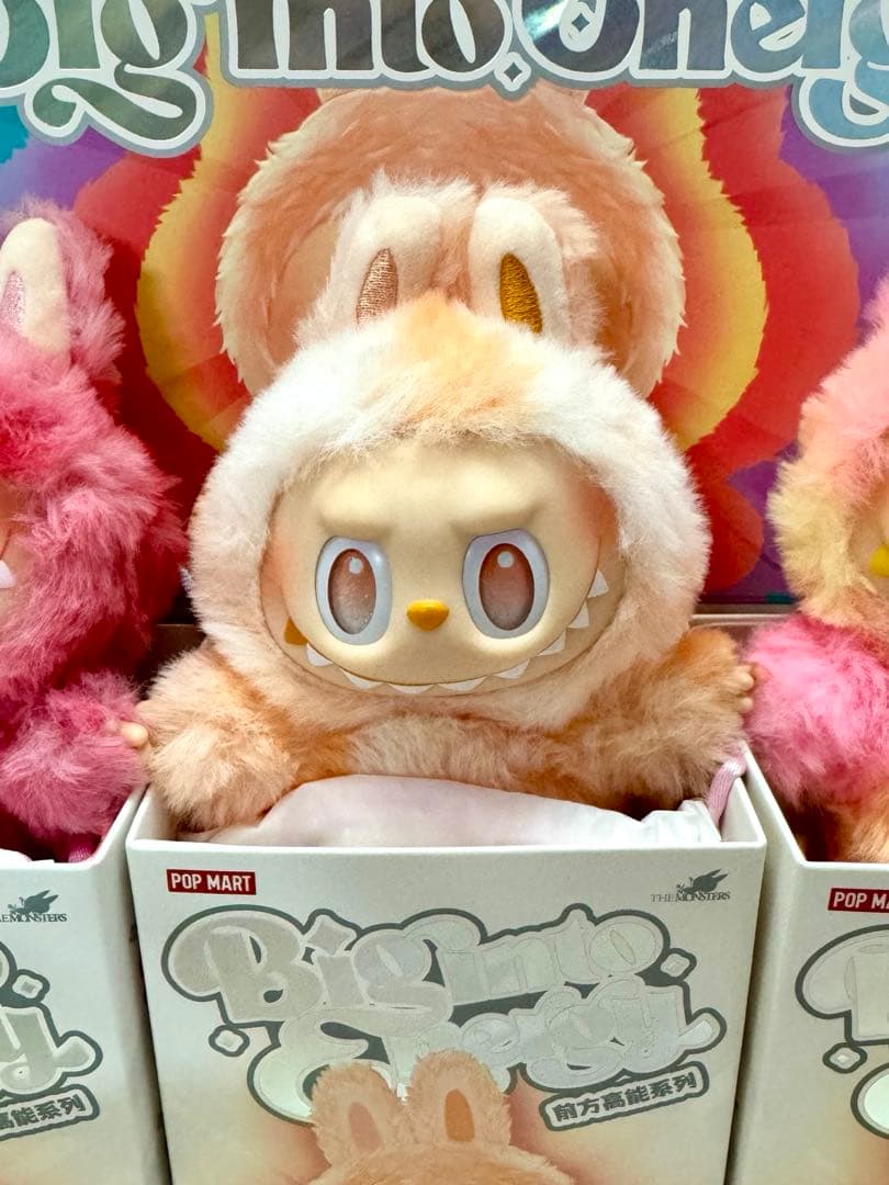 【正規品】ラブブ　Labubu Big into Energy POP MART