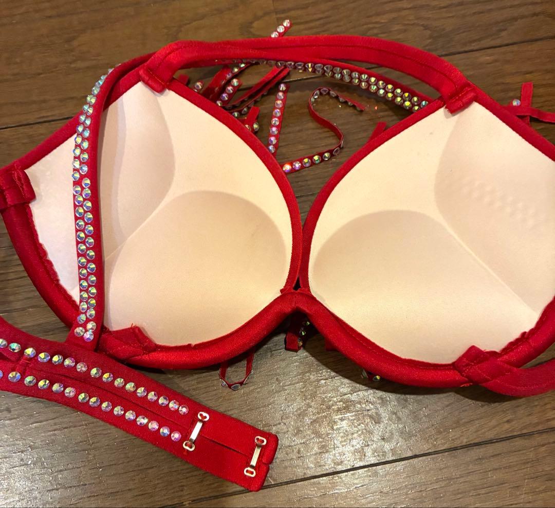 ベリーダンス衣装 / Mサイズ / 赤 / ブラ・スカート・チョーカー3点セット