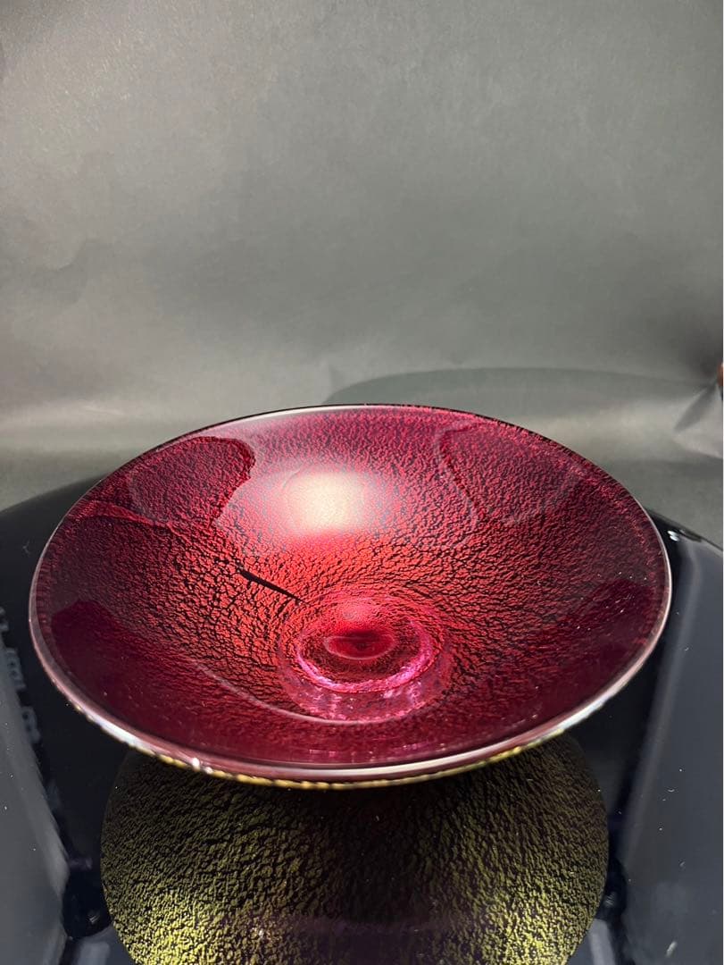 黒木国昭　金彩　紅派　ガラス茶碗