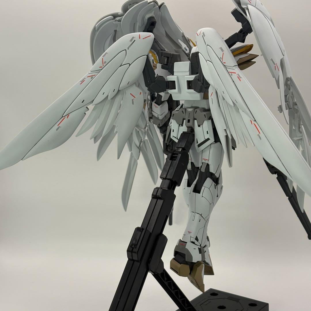 MGウイングガンダムゼロVer.Ka スノーホワイト　全塗装 完成品