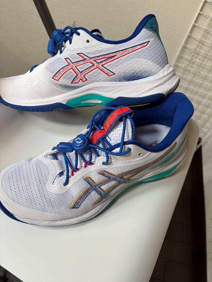 ASICS バレーボールシューズ ホワイト/ブルー/レッド