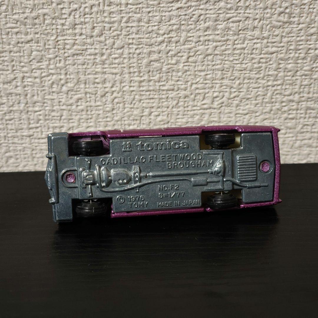 TOMICA　トミカ　キャデラック　フリートウッド メタ紫色　箱付き