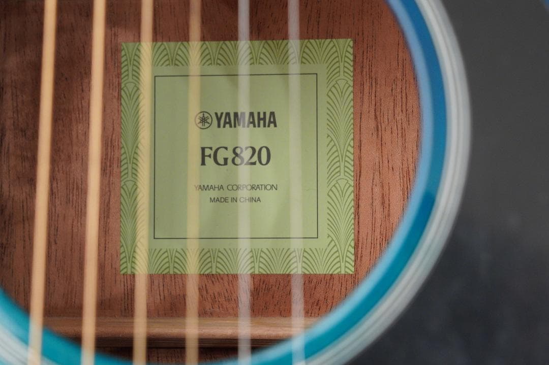 【美品】 ヤマハ YAMAHA FG820 アコースティックギター