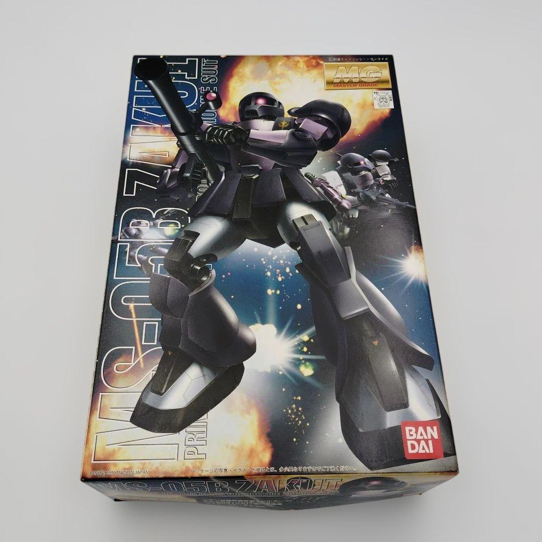 バンダイ MG MS-05B ザクI 黒い三連星