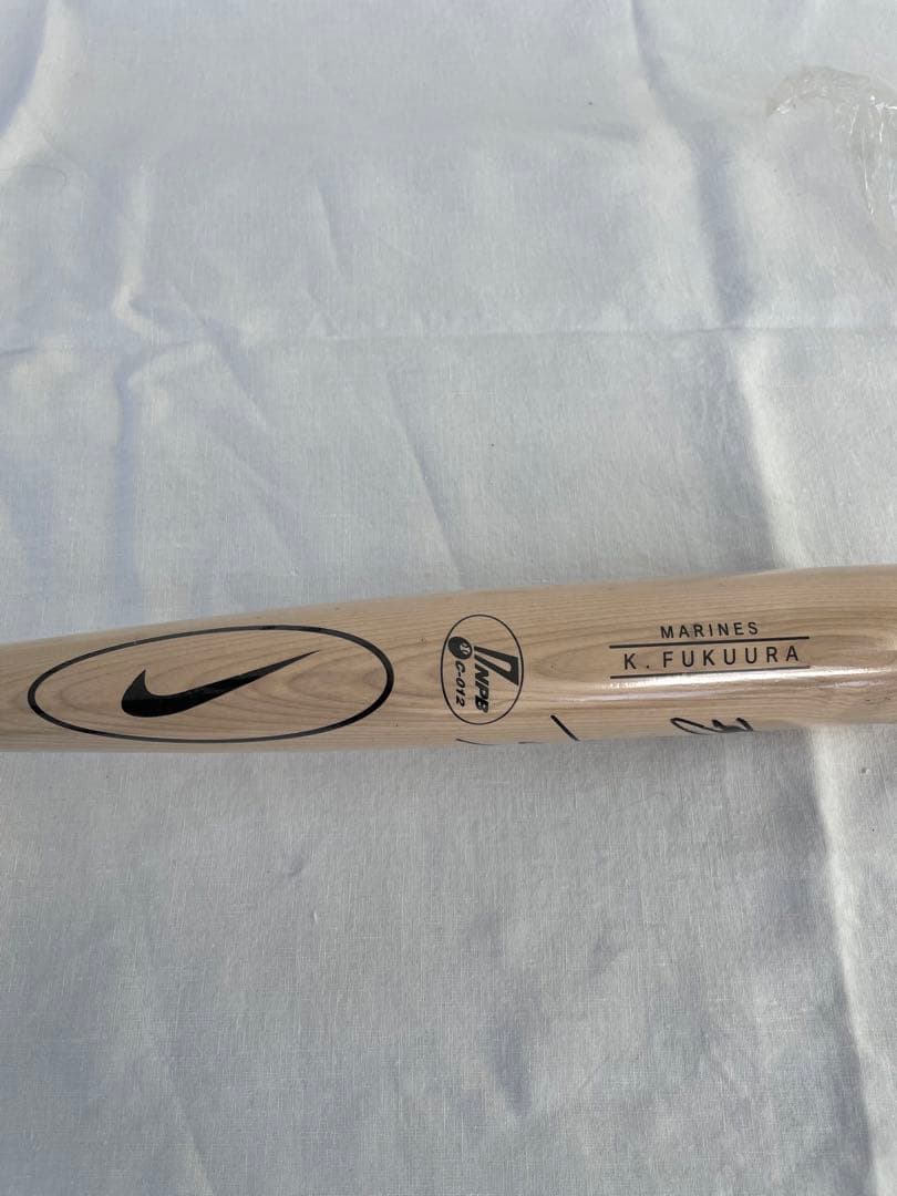 千葉ロッテマリーンズ 福浦和也選手サイン入りバット