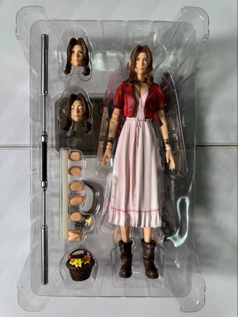 PLAY ARTS改 ファイナルファンタジーⅦ リメイク　　　エアリス