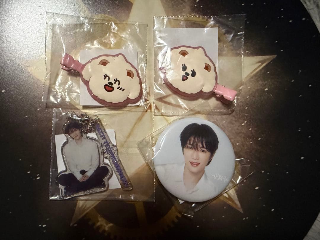 【新品】TXT バムグッ ヘアピンセット ヘアクリップ缶バッチ アクキー