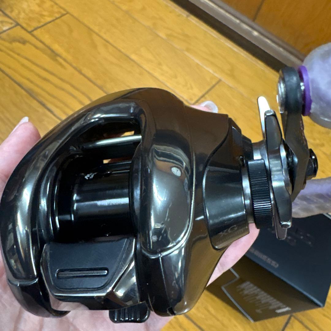 25ANTARES 100XG ベイトリール 右ハンドル