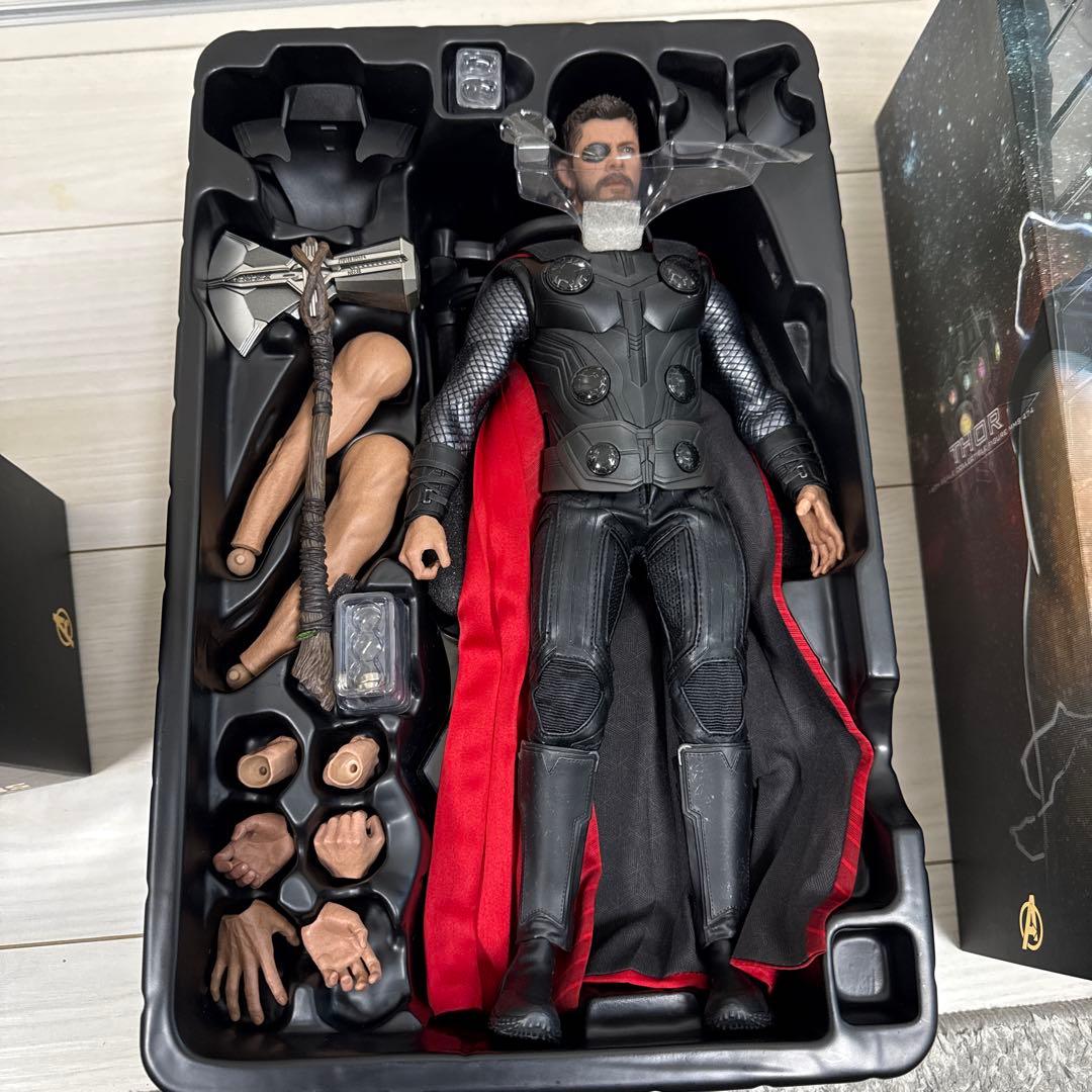 ホットトイズ　THOR 1/6スケール フィギュア
