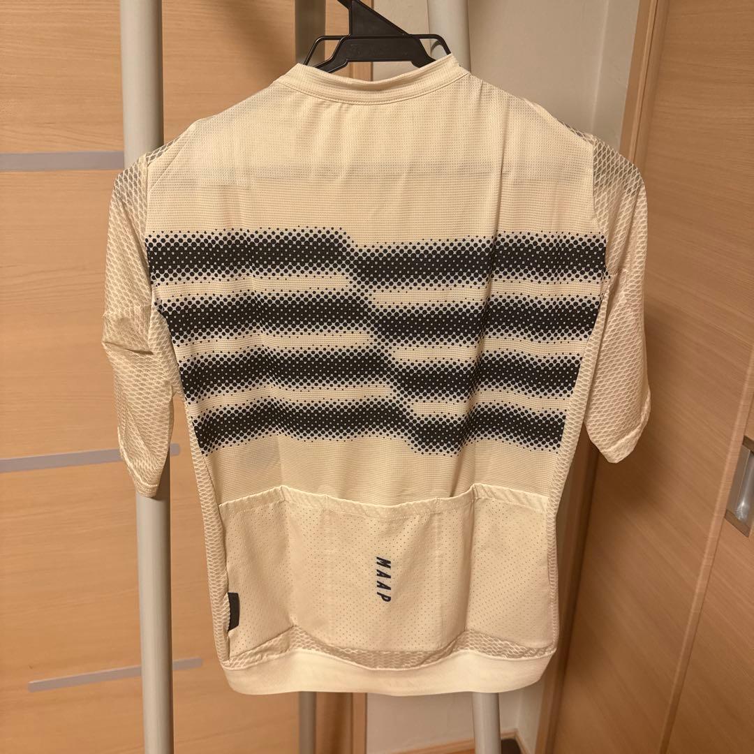  サイクルジャージ レディース　クリーム色