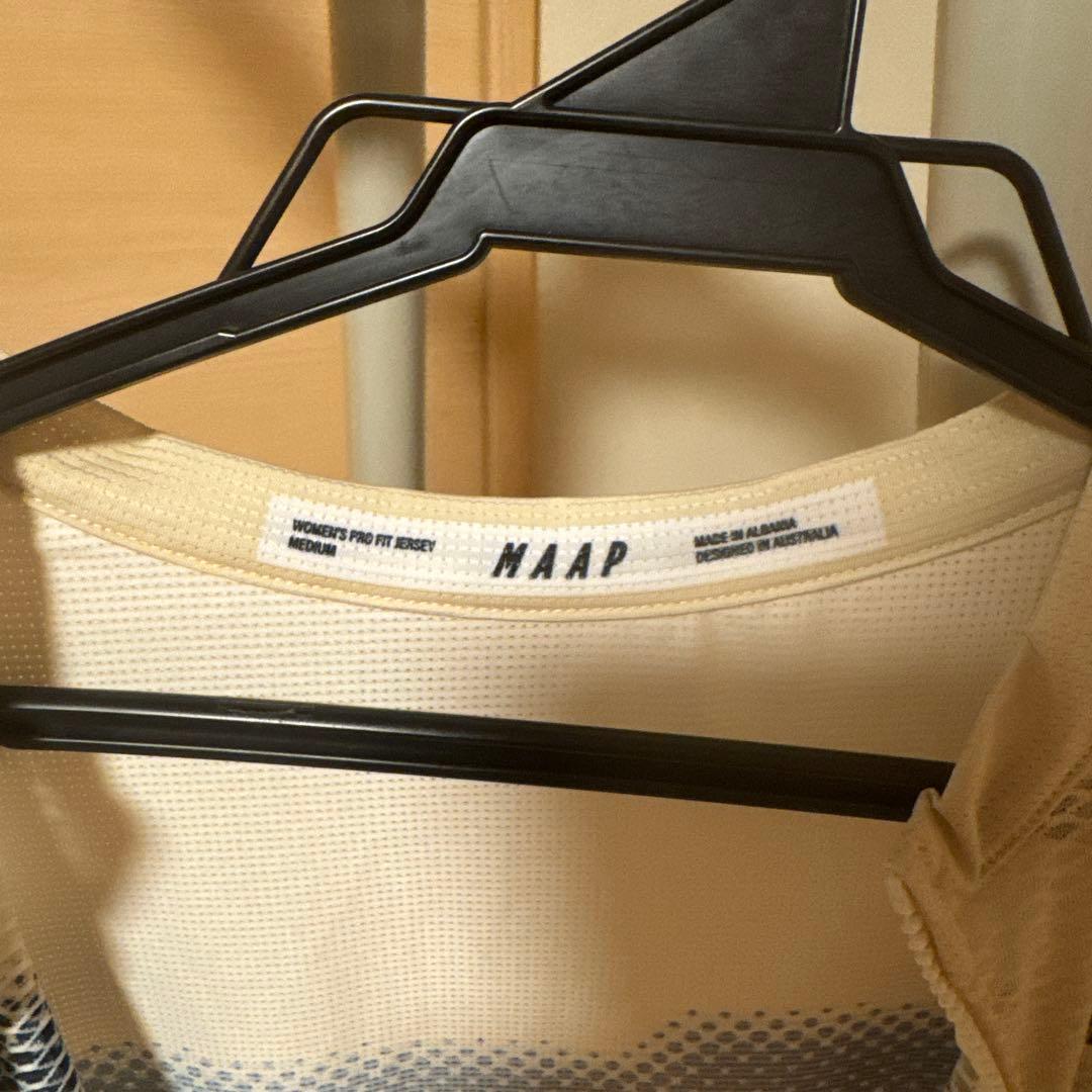  サイクルジャージ レディース　クリーム色