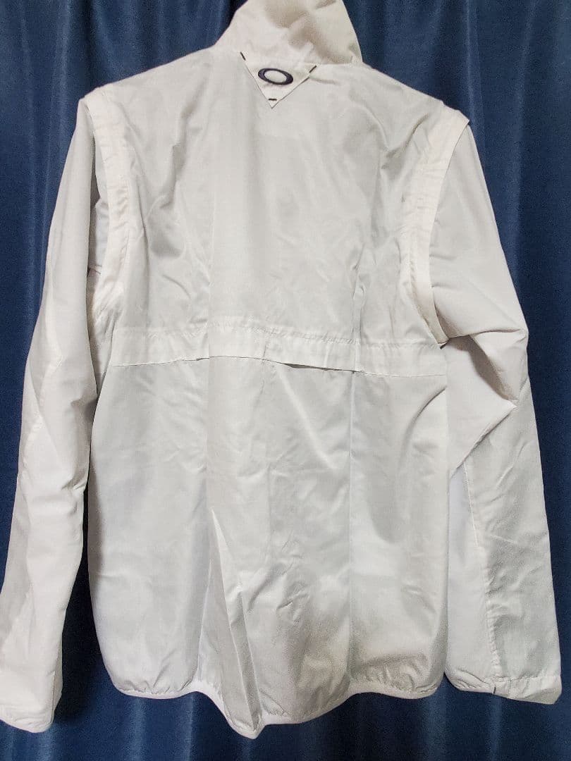 Oakley ホワイトゴルフジャケット メンズウェア