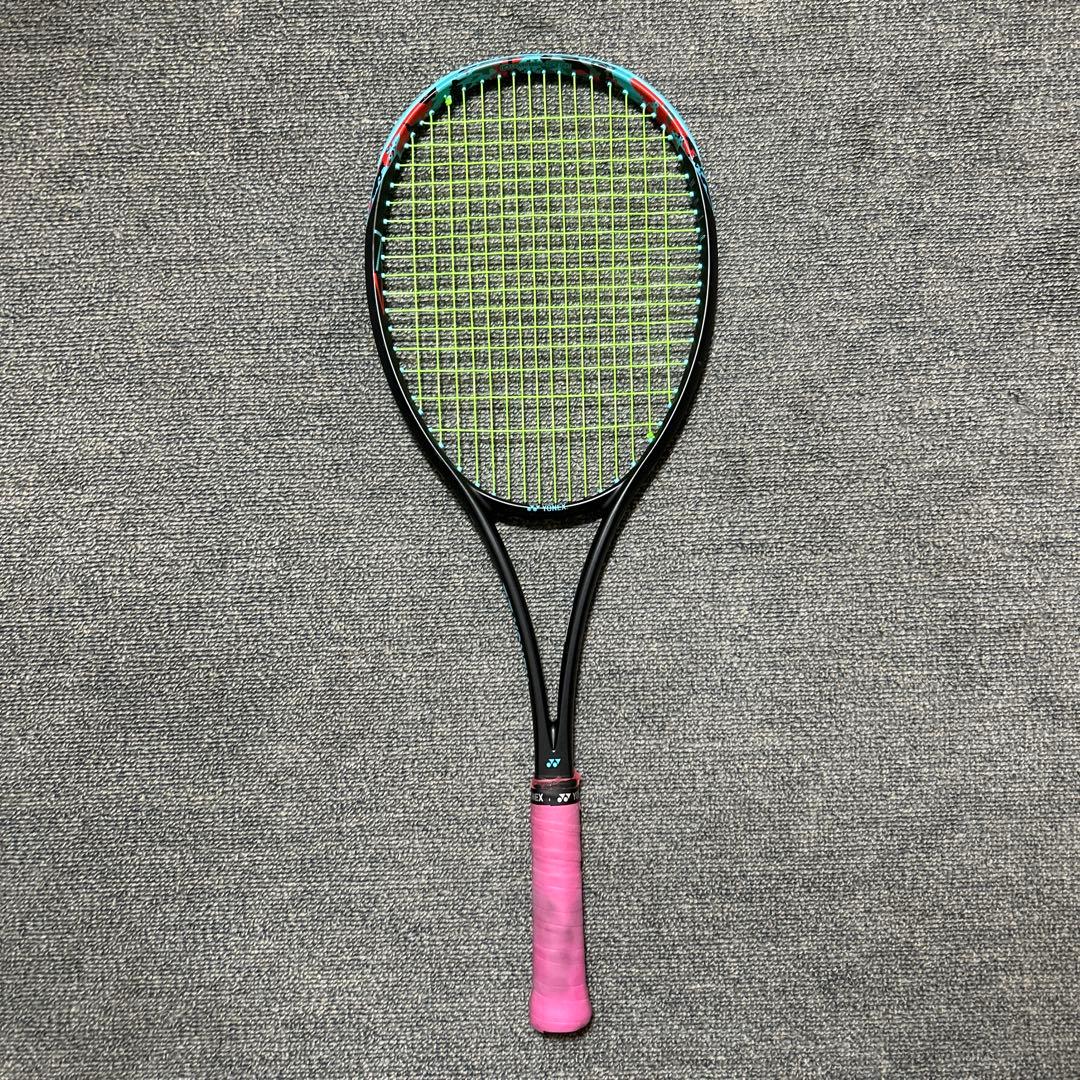 ジオブレイク70vヨネックス　少しひびがあり