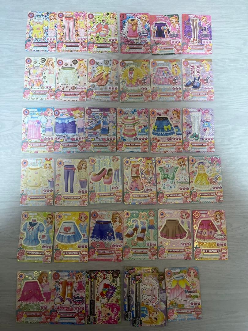アイカツカード プレミアムレアカード等 194枚まとめ売り(学生証含める)