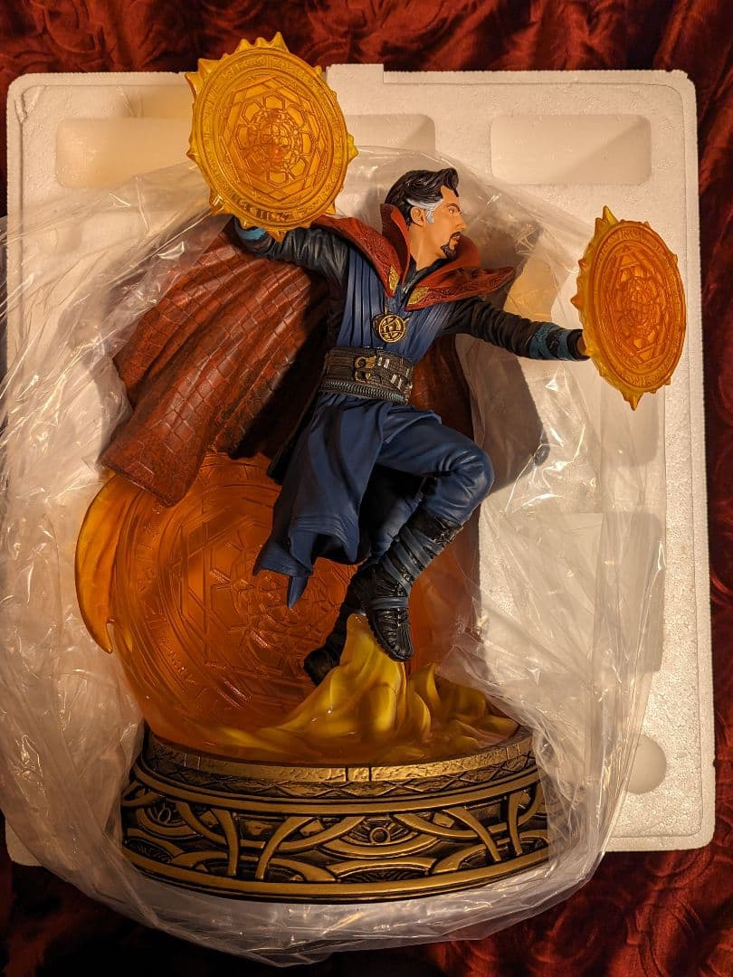 【新品未使用・限定品】ドクター・ストレンジ　ダイヤモンドセレクト