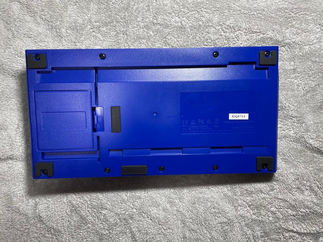 BOSS GT-1 ギターマルチエフェクター (おまけケーブル付)