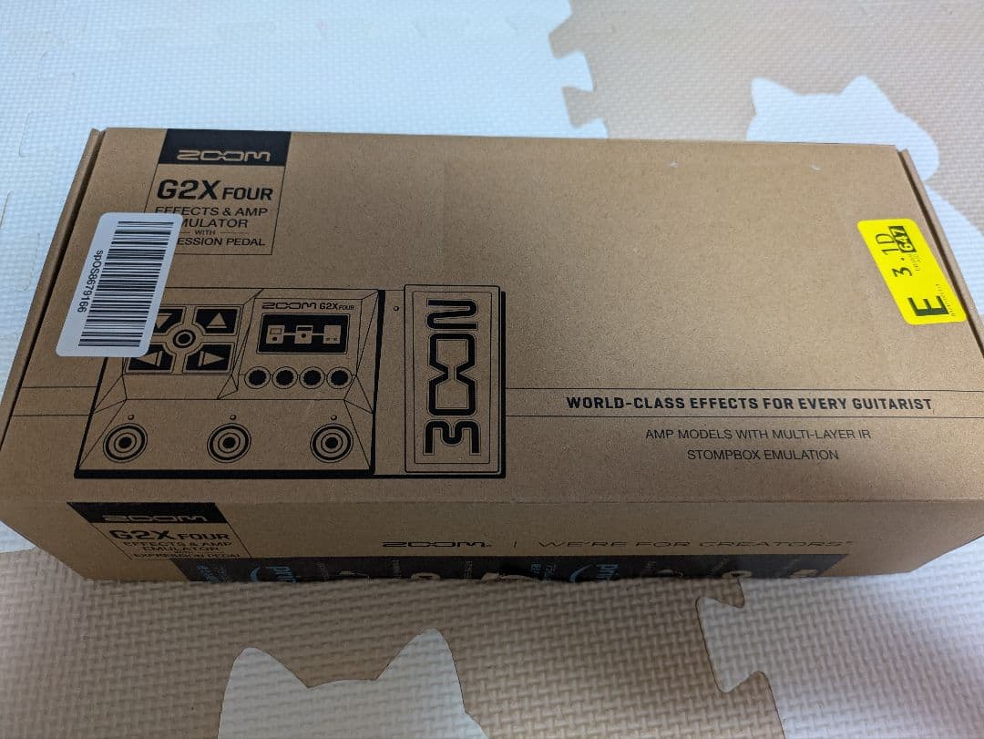 ZOOM G2X FOUR 　ギターエフェクター