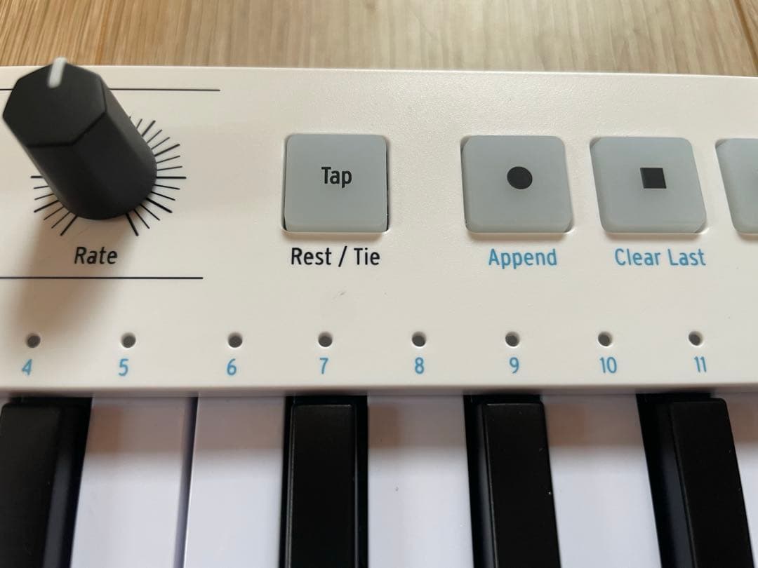 【美品】Arturia KeyStep 37