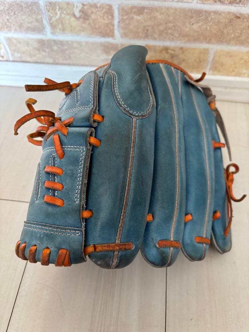 硬式グローブ 青 本革