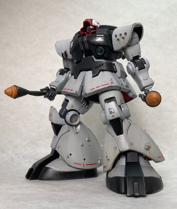 MG 1/100ドム ホワイトオーガー 重装仕様 改修 塗装 完成品　ガンダム