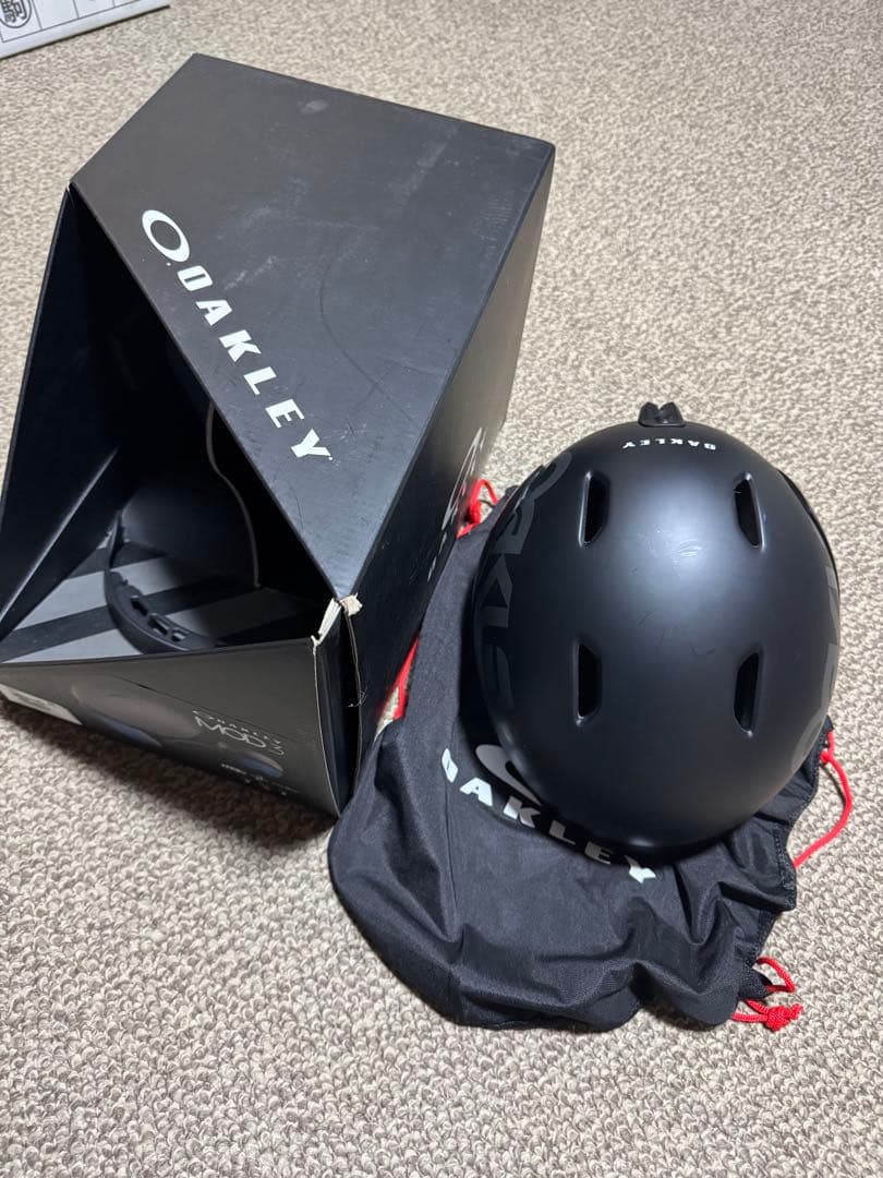 オークリー　MOD 3 ヘルメット マットブラック　M