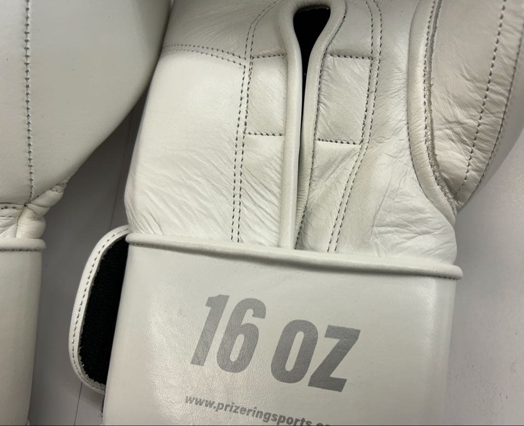 プライズリング　ボクシンググローブ　本革製　16oz 白