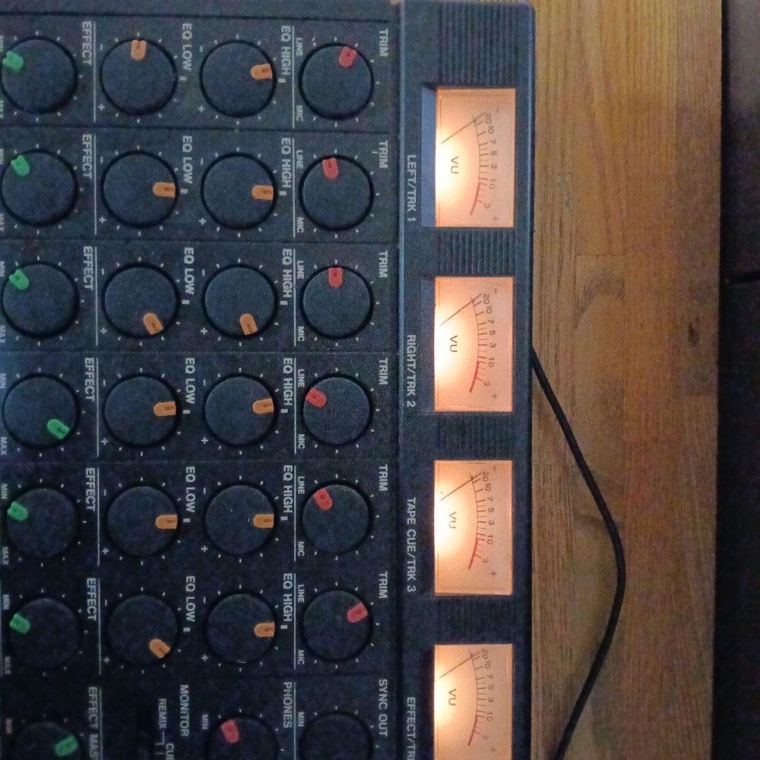 TASCAM PORTA TWO マルチトラックレコーダー